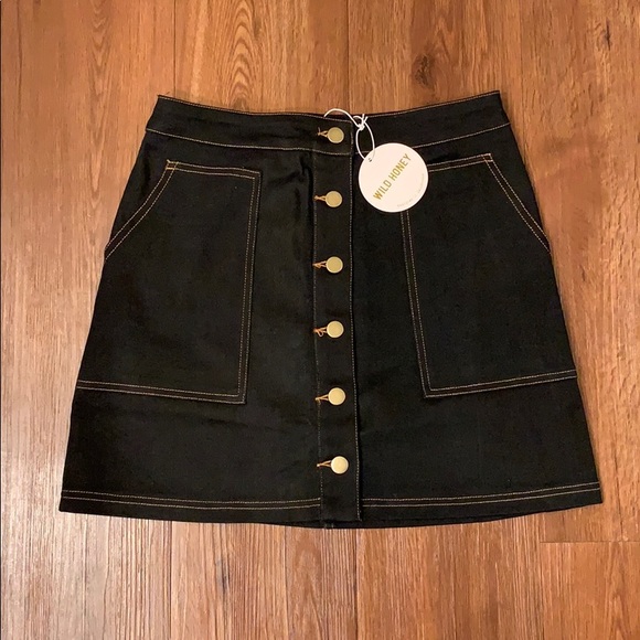 NEW black denim button mini skirt - Picture 4 of 6
